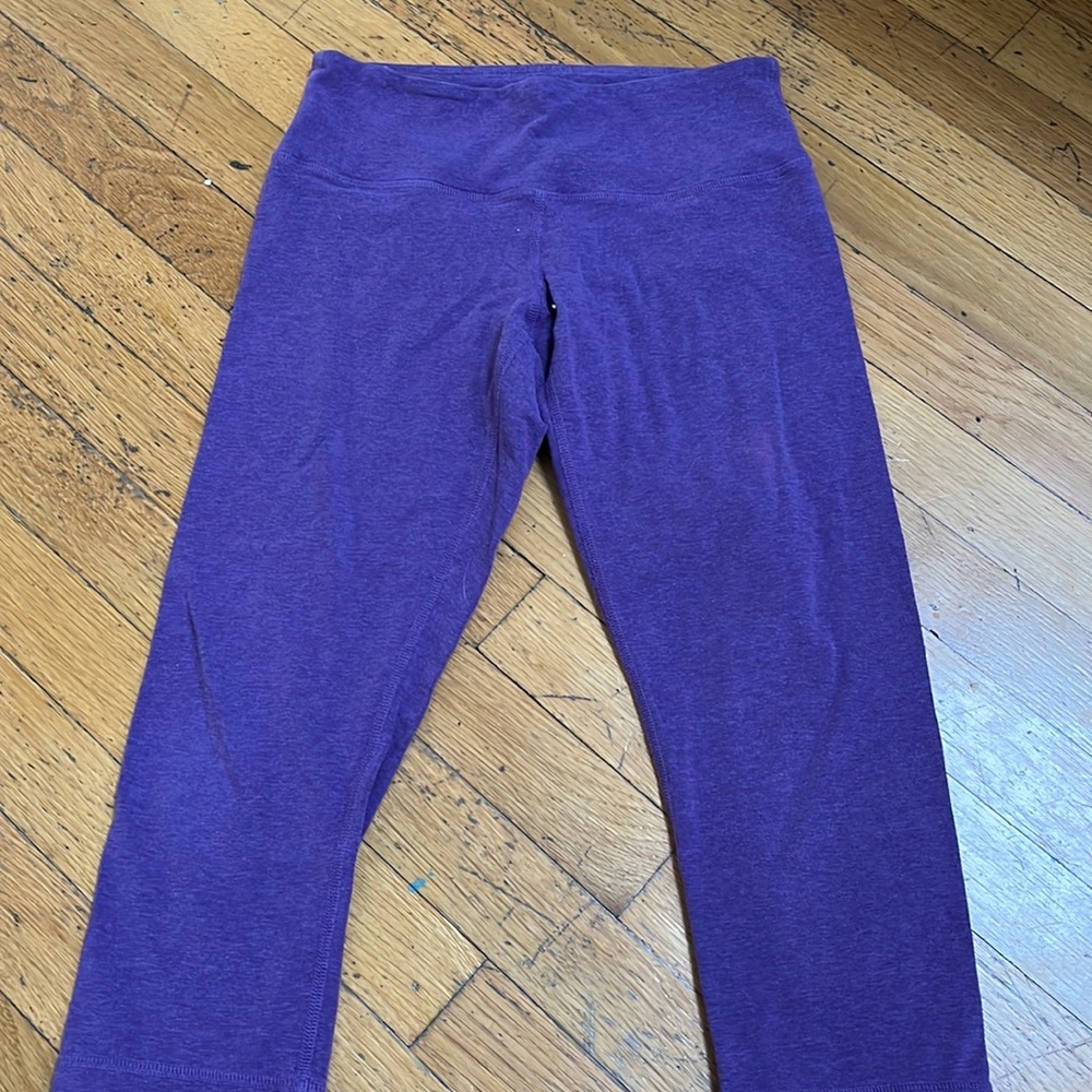 Lululemon cropped purple leggings